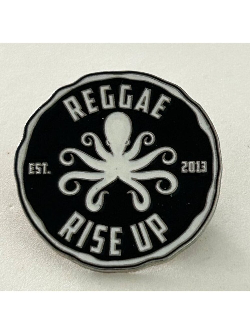 Reggae Rise Up Octopus Metal Enamel Pin Badge Black & White Circular Design 2013